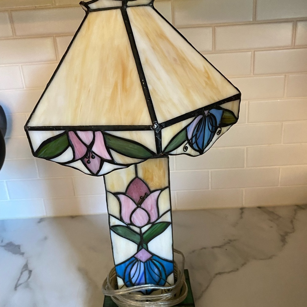 Genuine Stainglass lamp